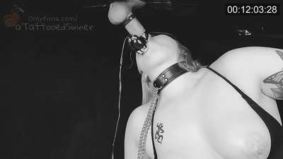 Cov ntxhais zoo nkauj nrog lub mis zoo meej ntawm lub ntsej muag